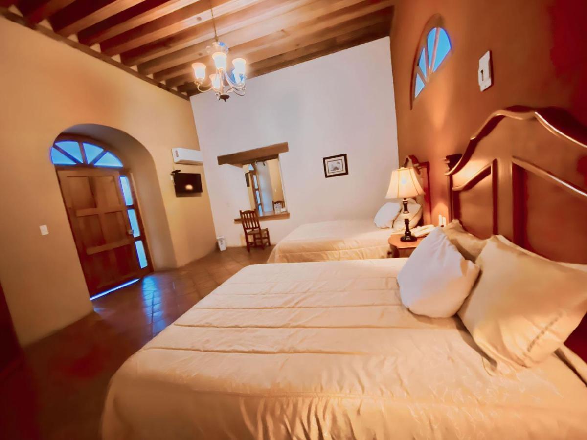 Hotel Plaza Vasco Patzcuaro Exterior photo
